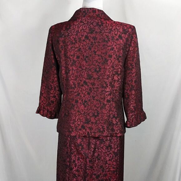 Vtg.2pc. Jessica Howard Lace Skirt Suit - Picture 4 of 10